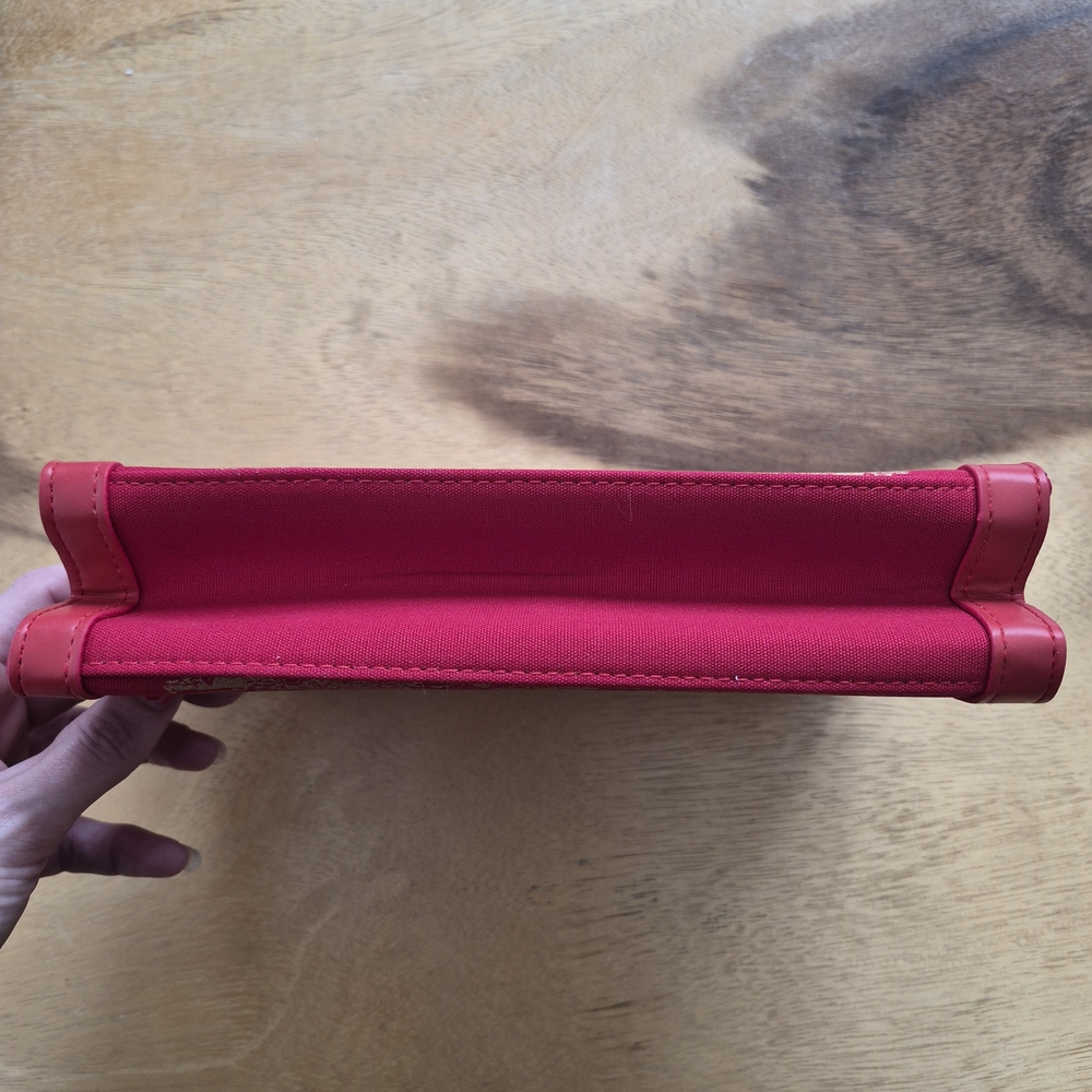 Carolina Herrera Makeup Bag - Picture 4 of 4
